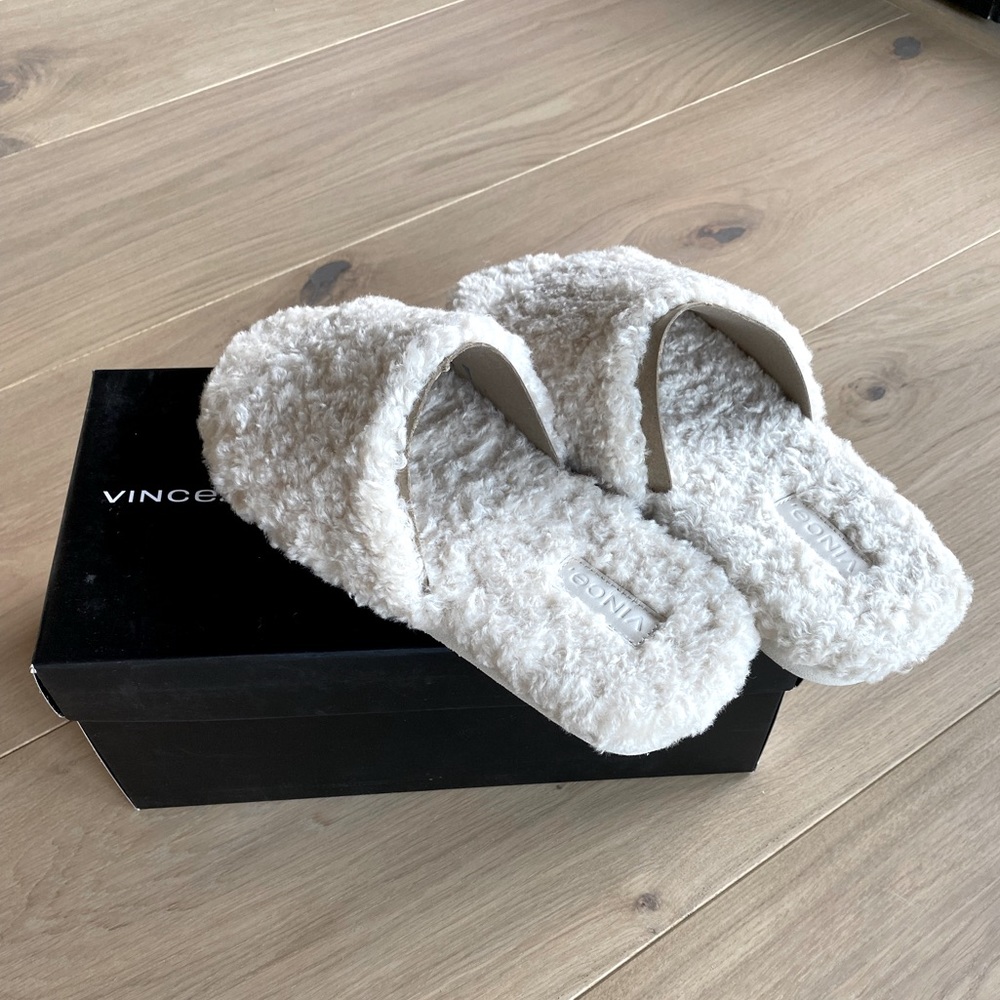 Vince Womens kit slippers brand new